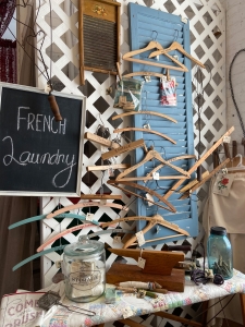 Vintage Clothing & Jewelry