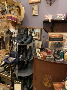 Vintage Clothing & Jewelry